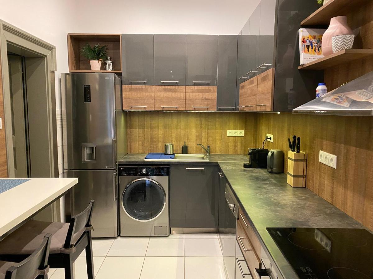 Hunyady Gallery Apartment Будапеща Екстериор снимка