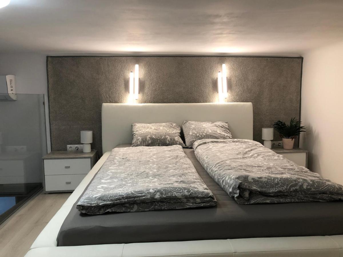 Hunyady Gallery Apartment Будапеща Екстериор снимка